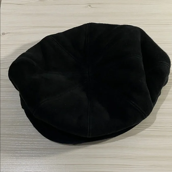 UGG Black Suede Bakers Boy Women's Hat (Shearling inside) - Picture 6 of 9